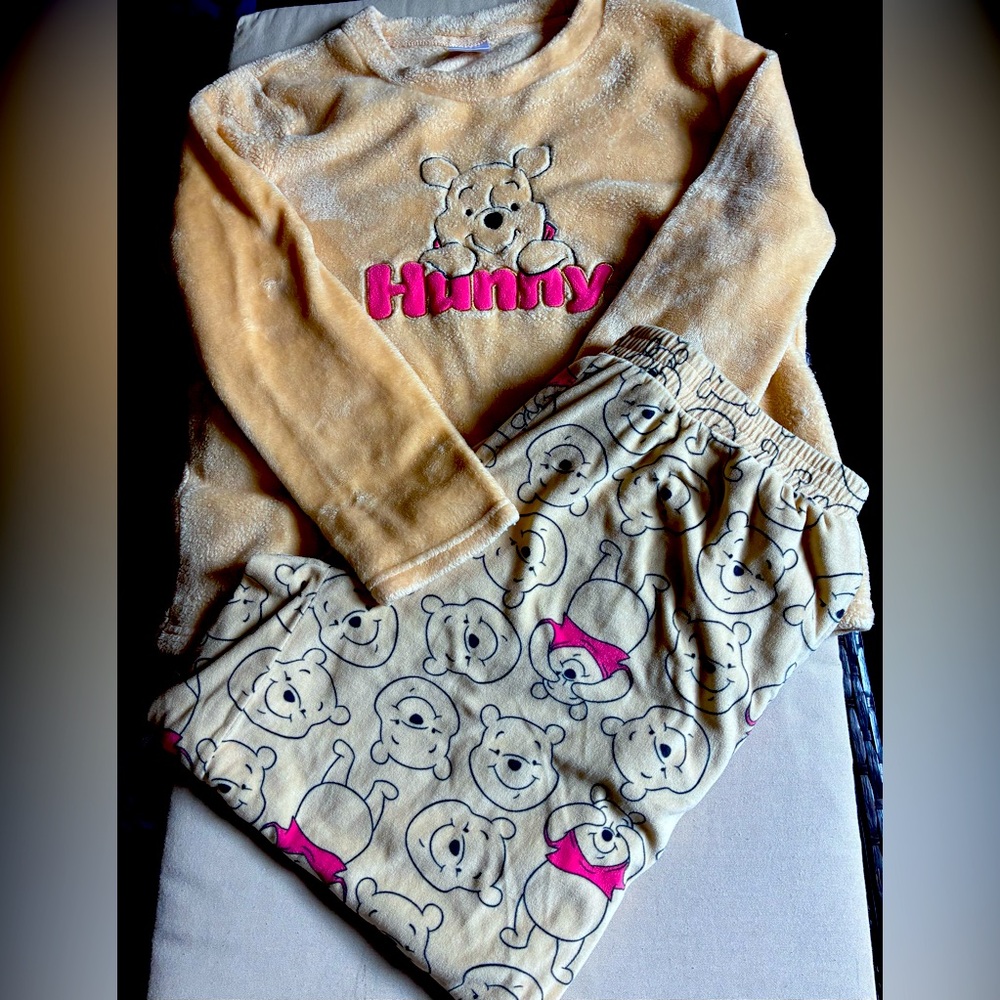 Disney Tan Winnie the Pooh Fleece Top